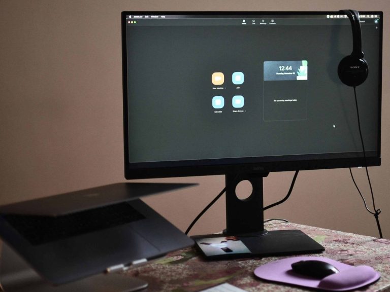 Communication et collaboration à distance pour assistante virtuelle administrative